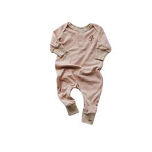 Load image into Gallery viewer, Piper Bug Simplicity Romper - Ribbed Blush
